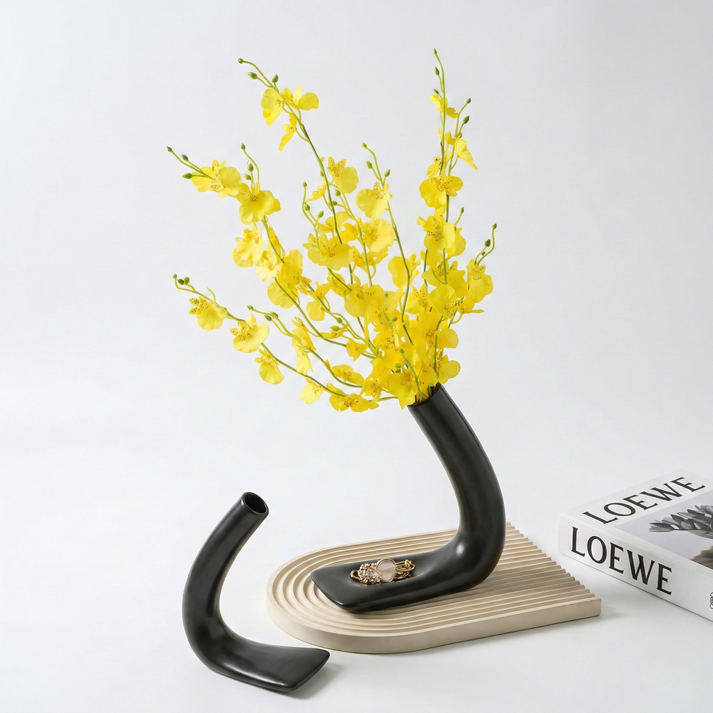 Fremgard Graceful Arch Ceramic Vase Set